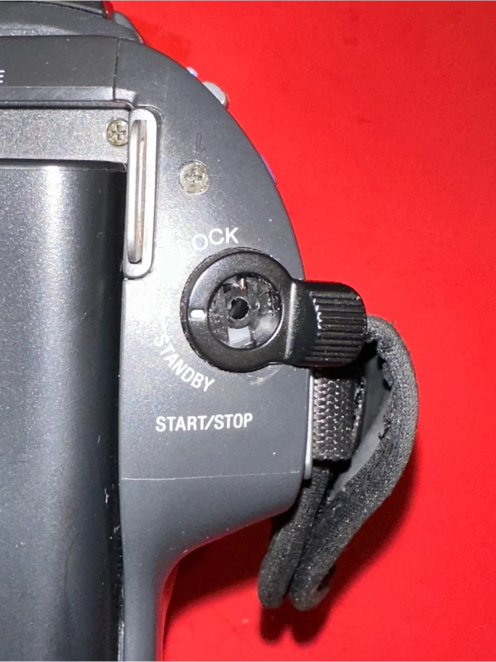 Sony Handycam CCD-TRV75 Hi8 Camcorder 18x Zoom 3” LCD NightShot READ FLAW TESTED